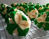 Foto langkah ke 4 dari resep Bolu Kukus.