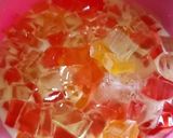 Foto langkah ke 4 dari resep Es Jelly Ceria.