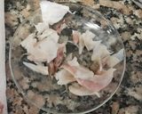 Foto del paso 2 de la receta: Cocotxes de bacallà i cloïsses en salsa verda d'ametlles