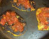 Foto del paso 5 de la receta: Cachapizza (cachapas a la pizza)