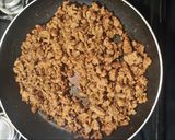 A picture of step 1 of Turkey nachos.