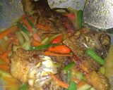 Foto langkah ke 6 dari resep Ikan bumbu acar.