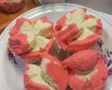 Foto langkah ke 5 dari resep Bolu Kukus Merah Putih.