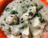 A picture of step 3 of Paneer cashew,peas in white gravy.