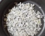 عکس مرحله 1 از دستور ماکارانی گوجه بدون آبکش کردن