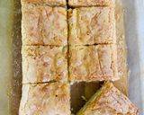 A picture of step 10 of White chocolate blondies.