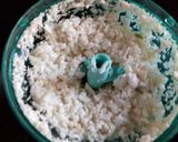 A picture of step 1 of Spinach cauliflower soup.