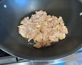 A picture of step 4 of Easy Chicken Chow Mein.