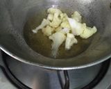 गोभी कोरमा विद ग्रीन गार्लिक (gobi korma with green garlic recipe in Hindi) रेसिपी चरण 2 फोटो