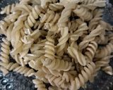 A picture of step 1 of Masala pasta.