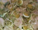 Foto del paso 2 de la receta: Pescado al tomate en torre de verduras