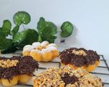 Foto langkah ke 13 dari resep Donat Bunga.