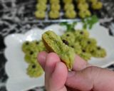 Foto langkah ke 6 dari resep Matcha Butter Cookies.