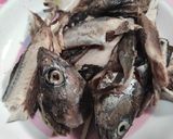 Foto langkah ke 1 dari resep Ikan tongkol goreng rica² manado.