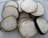 Foto del paso 1 de la receta: Pan con relleno de berenjenas asadas...🤨