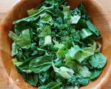 Foto del paso 1 de la receta: Ensalada verde con dátiles y queso de cabra