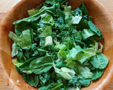 Foto del paso 1 de la receta: Ensalada verde con dátiles y queso de cabra