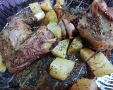 Foto del paso 5 de la receta: Jarrete de cordero con patatas al horno