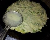 बेसन और सूजी उत्तपम (Besan aur suji Uttapam recipe in Hindi) रेसिपी चरण 2 फोटो