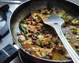 A picture of step 2 of Vidarbha special Nagpuri famous dish spicy tarri poha.