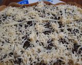 Foto langkah ke 3 dari resep Martabak Manis Teflon.
