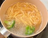 寶寶副食品_魚肉炒麵的食譜步驟2照片