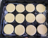 Foto del paso 3 de la receta: Alfajor de Maizena