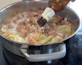 Foto del paso 6 de la receta: Pavo guisado con alcachofas y guisantes