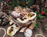 Foto del passaggio 6 della ricetta Mendiants di cioccolato e frutta secca