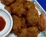 A picture of step 6 of Moong Dal Vada.