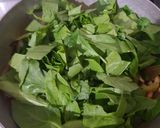 કાજુ અને લીલા લસણ નું શાક (Kaju Green Garlic Shak Recipe In Gujarati) રેસીપી સ્ટેપ3ફોટો