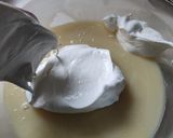 Foto del paso 8 de la receta: Mousse de chocolate blanco con interior de mango y frambuesas