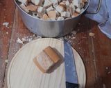 Foto del paso 1 de la receta: Budín de Pan 🍮 súper fácil poco ingredientes. Me salió 7cm de alto 🤯😱🤤