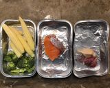 Foto langkah ke 1 dari resep Makanan AnakSup Salmon Brokoli Putren.