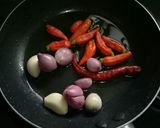 Foto langkah ke 2 dari resep Telur Puyuh Kentang Kuah Pedas.