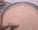 A picture of step 2 of Hershey 's cocoa almond shake.