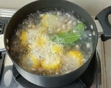 Foto langkah ke 1 dari resep Sayur asam daun Singkil.