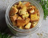 Foto langkah ke 6 dari resep Garlic Crouton.