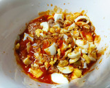 Foto del paso 2 de la receta: Hojaldre de pisto, huevo y atún
