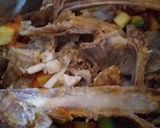 صورة لخطوة 3 من وصفة عيش بالخليع حااااار🌶🌶🌶🌶
