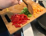 Foto del paso 3 de la receta: Pechuga a la naranja con verduras salteadas al dente