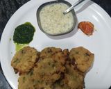 A picture of step 4 of Instant sooji pakode.