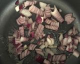 A picture of step 1 of Gooseberry and red onion relish.