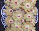 Foto langkah ke 6 dari resep 13. Kue Soes Vla Bunga.