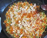 Foto del paso 3 de la receta: Salteado de verduras y pollo con arroz blanco