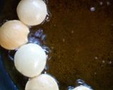 A picture of step 6 of Pizza puri.