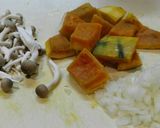 Foto langkah ke 1 dari resep Pumpkin Mushroom Soup.