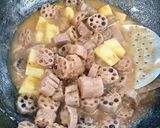A picture of step 6 of Lotus stem curry.