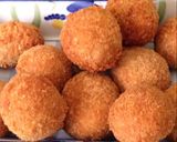 Foto langkah ke 8 dari resep Bitter ballen mozzarella ala Dee😍.
