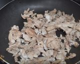 Foto del paso 3 de la receta: Perrito🌭caliente🥓de pollo🍗y tocineta🌭hawaiano🍍